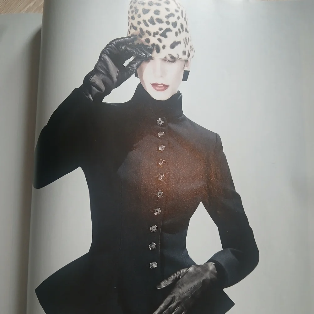 Harper's Bazaar USA Magazine September 2025 Dua Lipa Single Issue Pops Romantic
